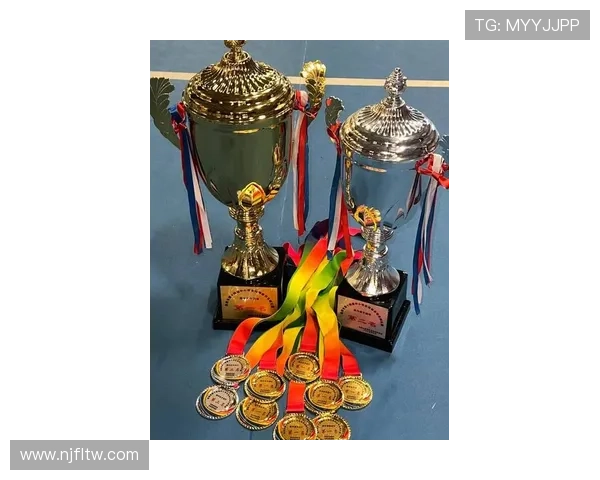 上海羽毛球队在全国羽毛球状态排行榜中荣获第4名的佳绩引发关注