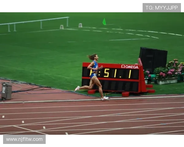 上海羽毛球队在钻石联赛中以55分稳居积分榜首位