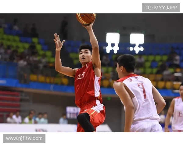 重庆篮球队在亚运会积分榜上以92分稳居第一名展现强劲实力